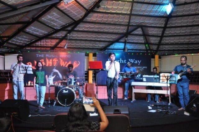 right-way-2012-img03 right-way-2012-img03